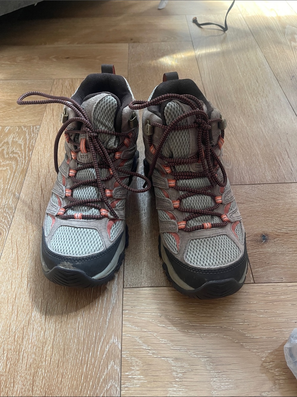 Merrell Women's Moab 3 Mid Waterproof Hiking Boots, Size 8